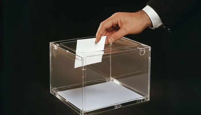 Le Conseil constitutionnel valide l’extension du scrutin de liste paritaire à toutes les communes